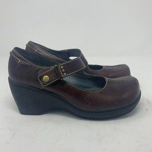 Indigo By Clarks Women's Size 7M Red Leather Wedge